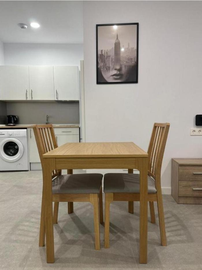 Estupendo Piso A 5 Min De La Estacion De Bus Y Tren Maria Zambrano Apartment Малага Екстериор снимка